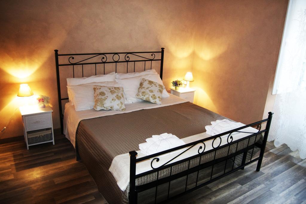 House Colosseo Rome Bilik gambar